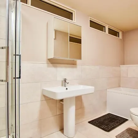 The Abode - Sleeps 6 Appartamento